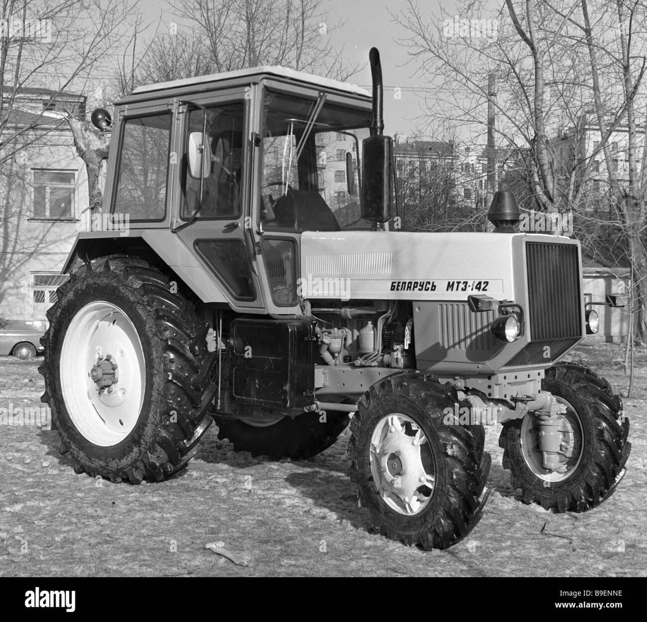 Belarus MTZ-142