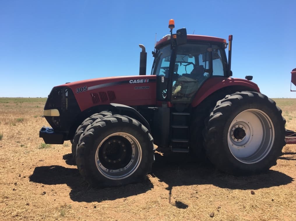 CaseIH MX305 Magnum