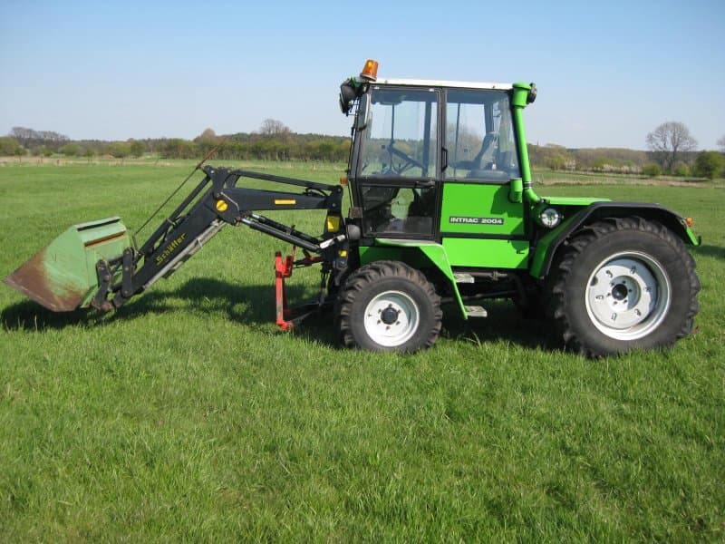 Deutz-Fahr Intrac 2004