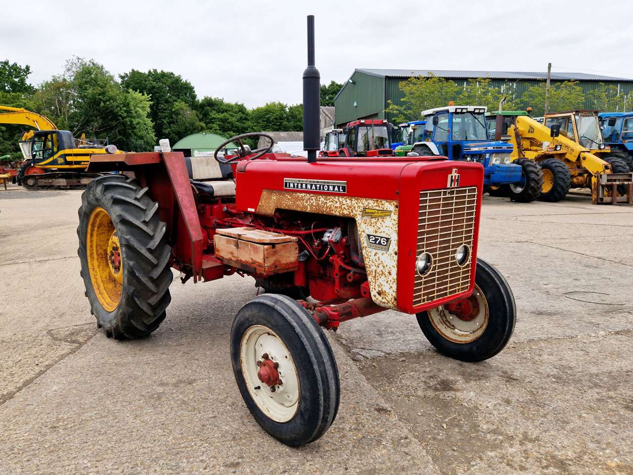 International Harvester 276