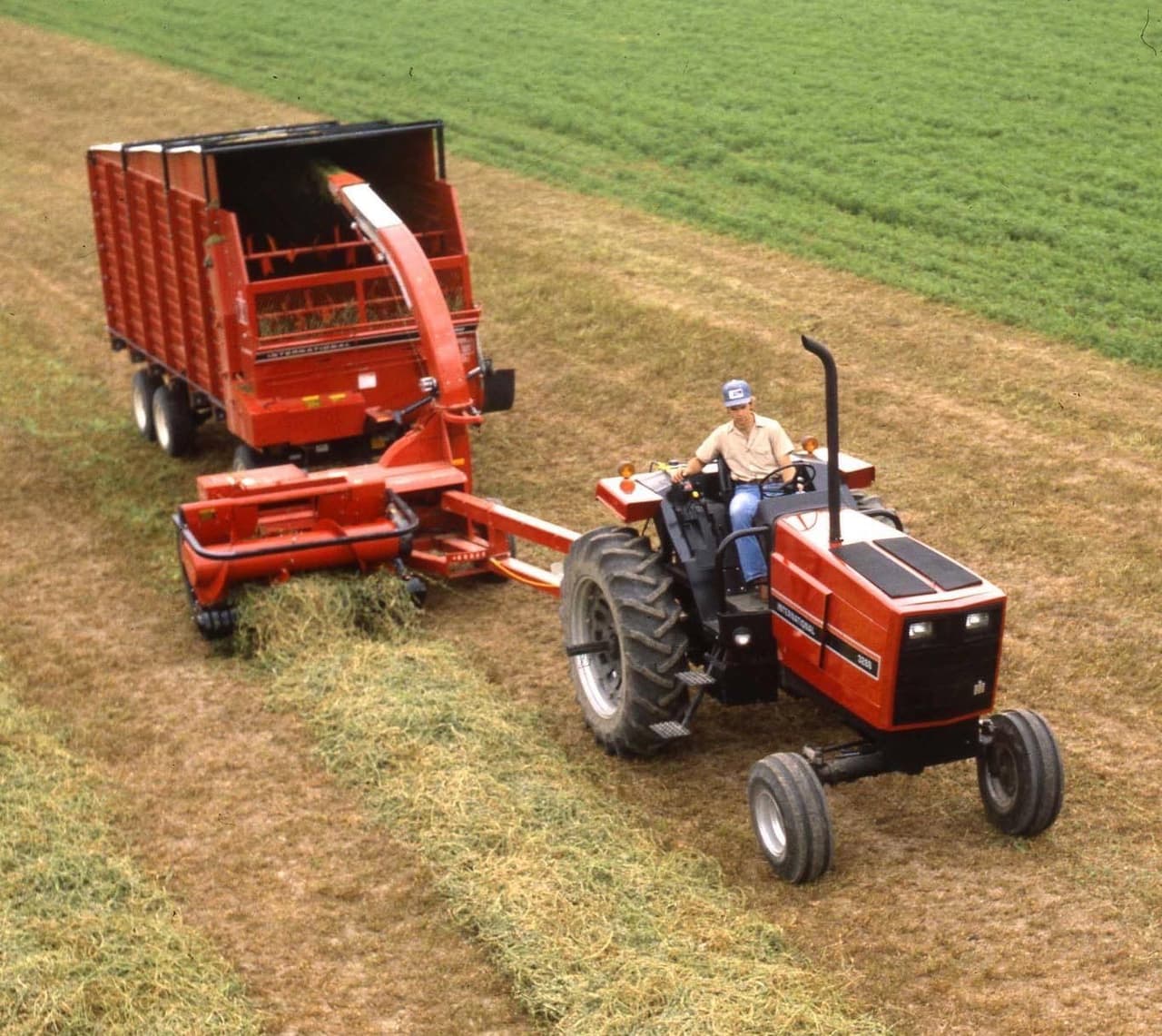 International Harvester 3088