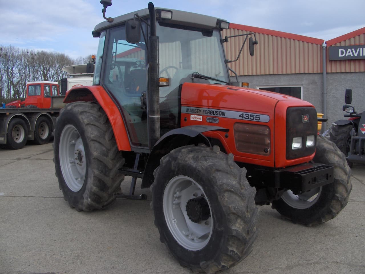 Massey Ferguson 4355