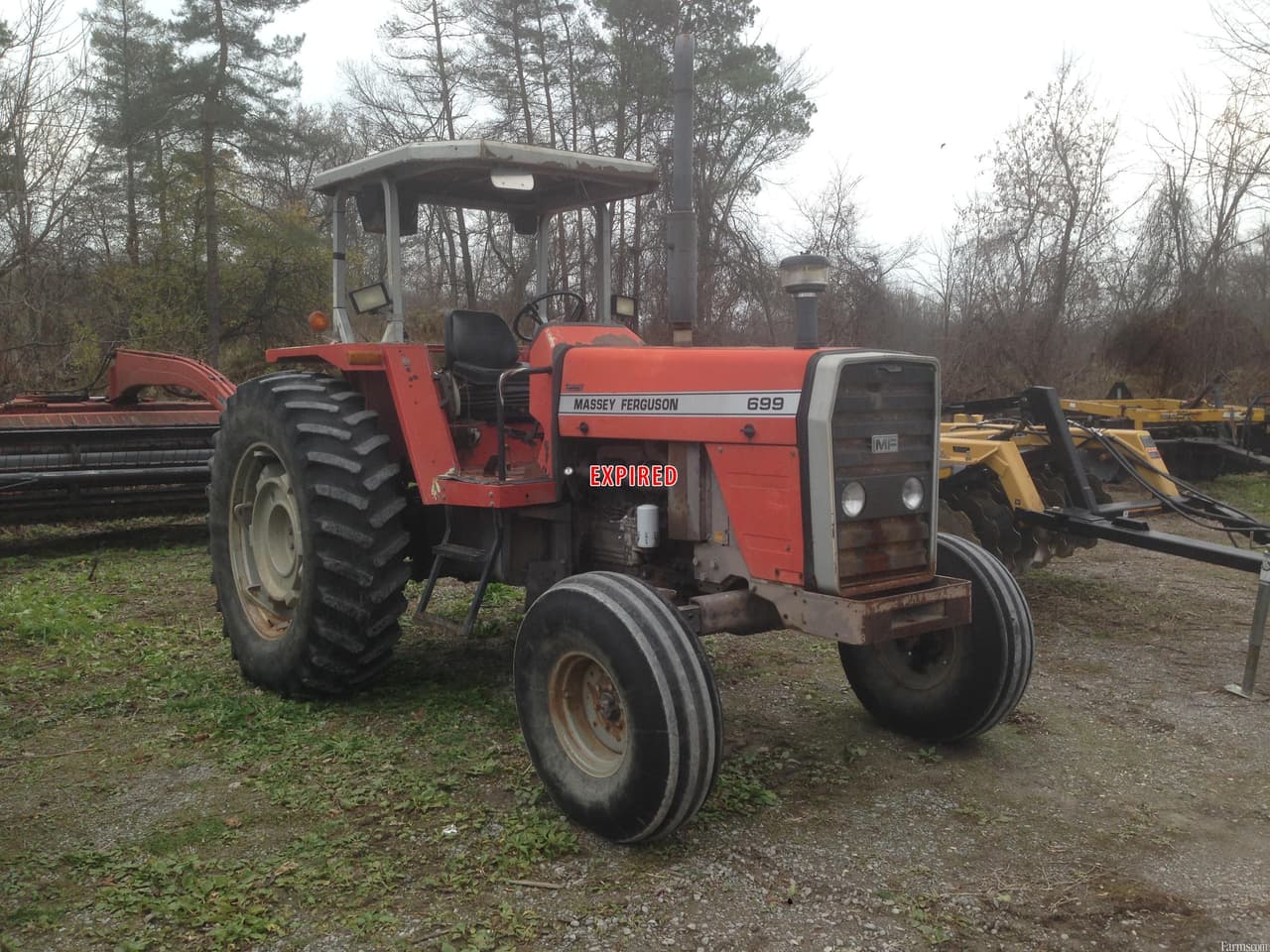 Massey Ferguson 699