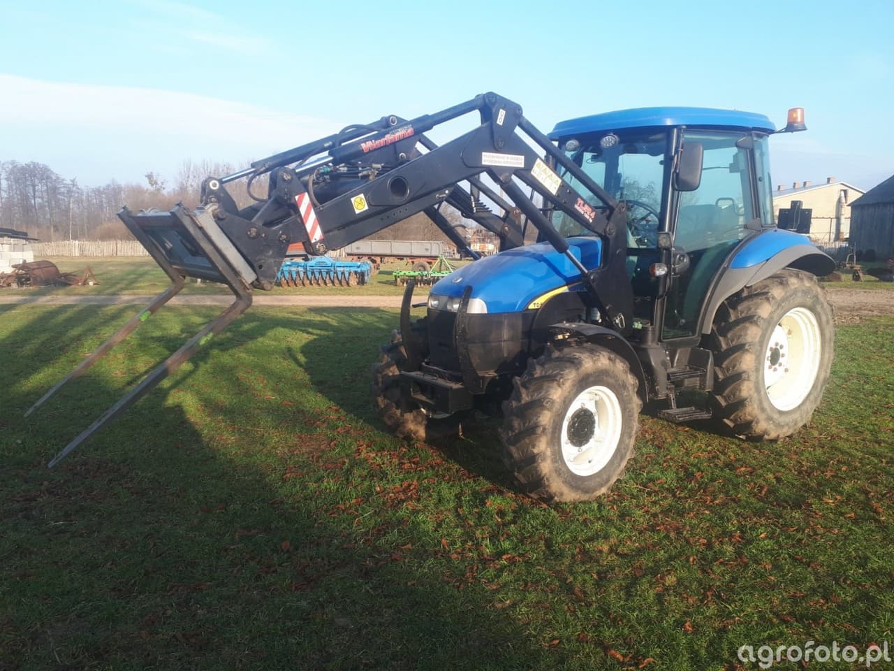 New Holland TD5020